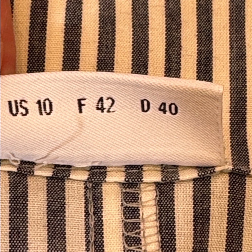 Akris Punto Sleeveless Top - Picture 8 of 14